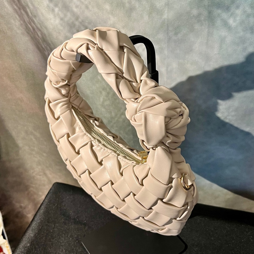 Urban Expressions Cream Woven Knot Handle Shoulder Bag Gold Chain Crossbody - Picture 3 of 12